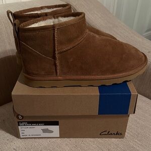 Clarks TAN Suede Ankle Boots for Women BRAND NEW
